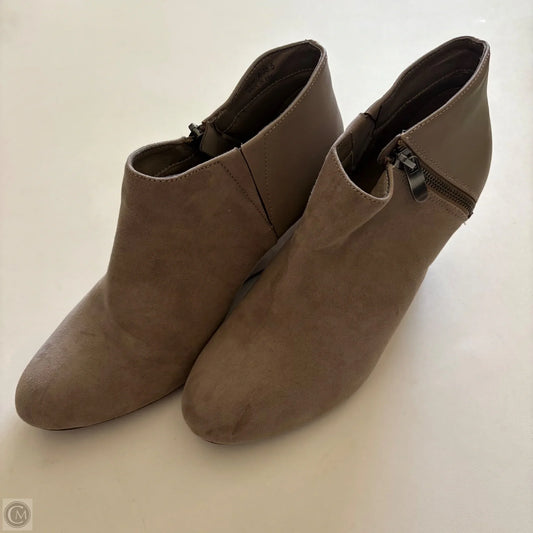 Boots Ankle Heels By Cl By Chinese Laundry In Taupe, Size: 8