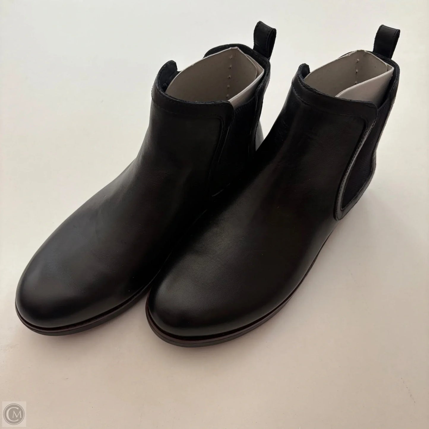 Boots Ankle Flats By Fitflop In Black, Size: 8