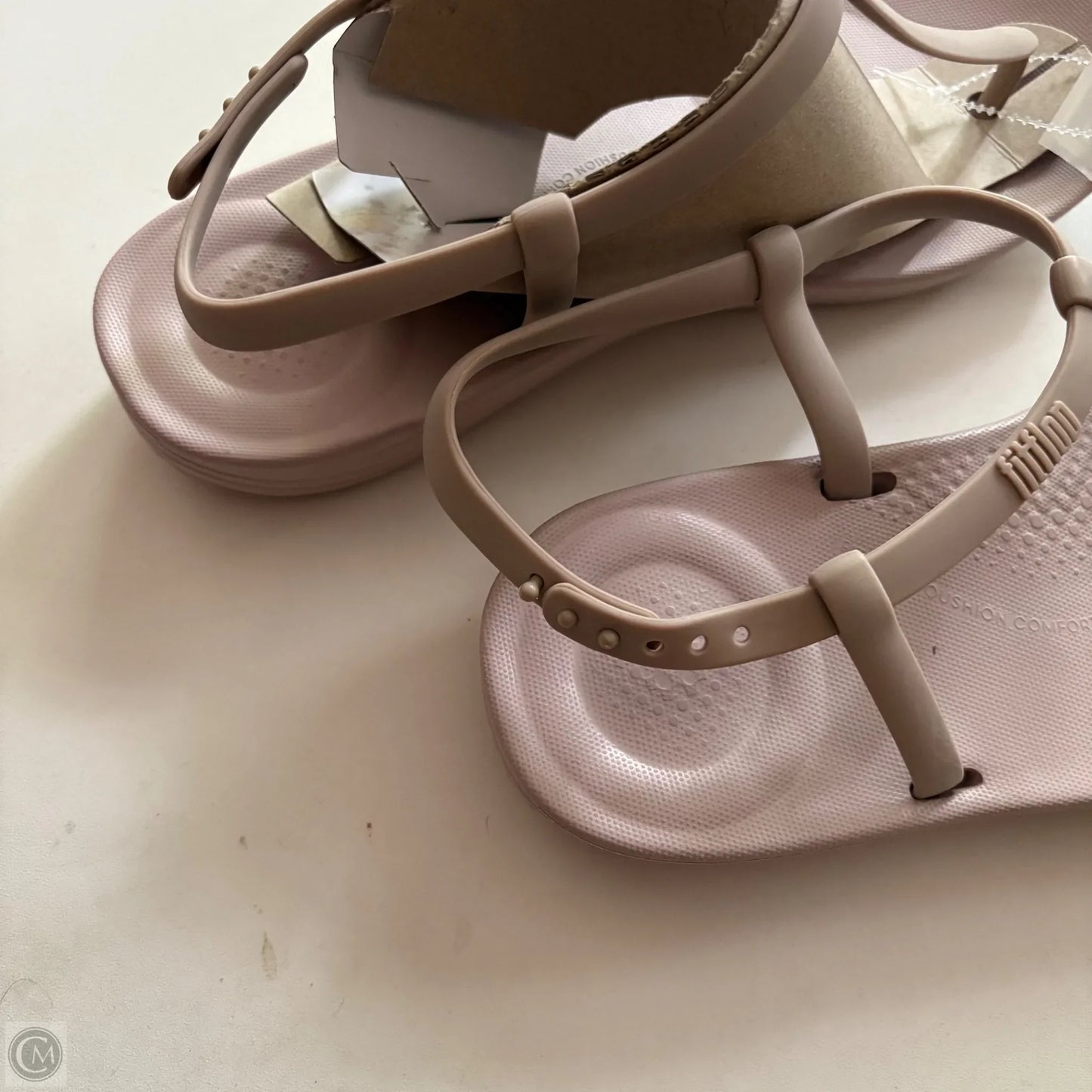 Sandals Flats By Fitflop In Pink, Size: 8