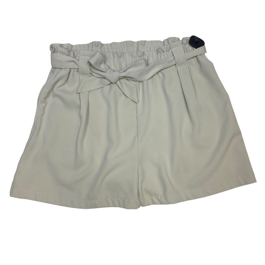 Shorts By Vince Camuto In Beige, Size:Xl