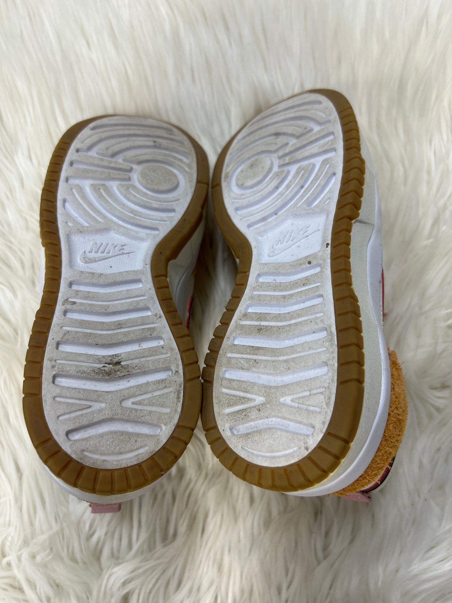 Shoes Sneakers By Nike In Cream & Orange, Size:7