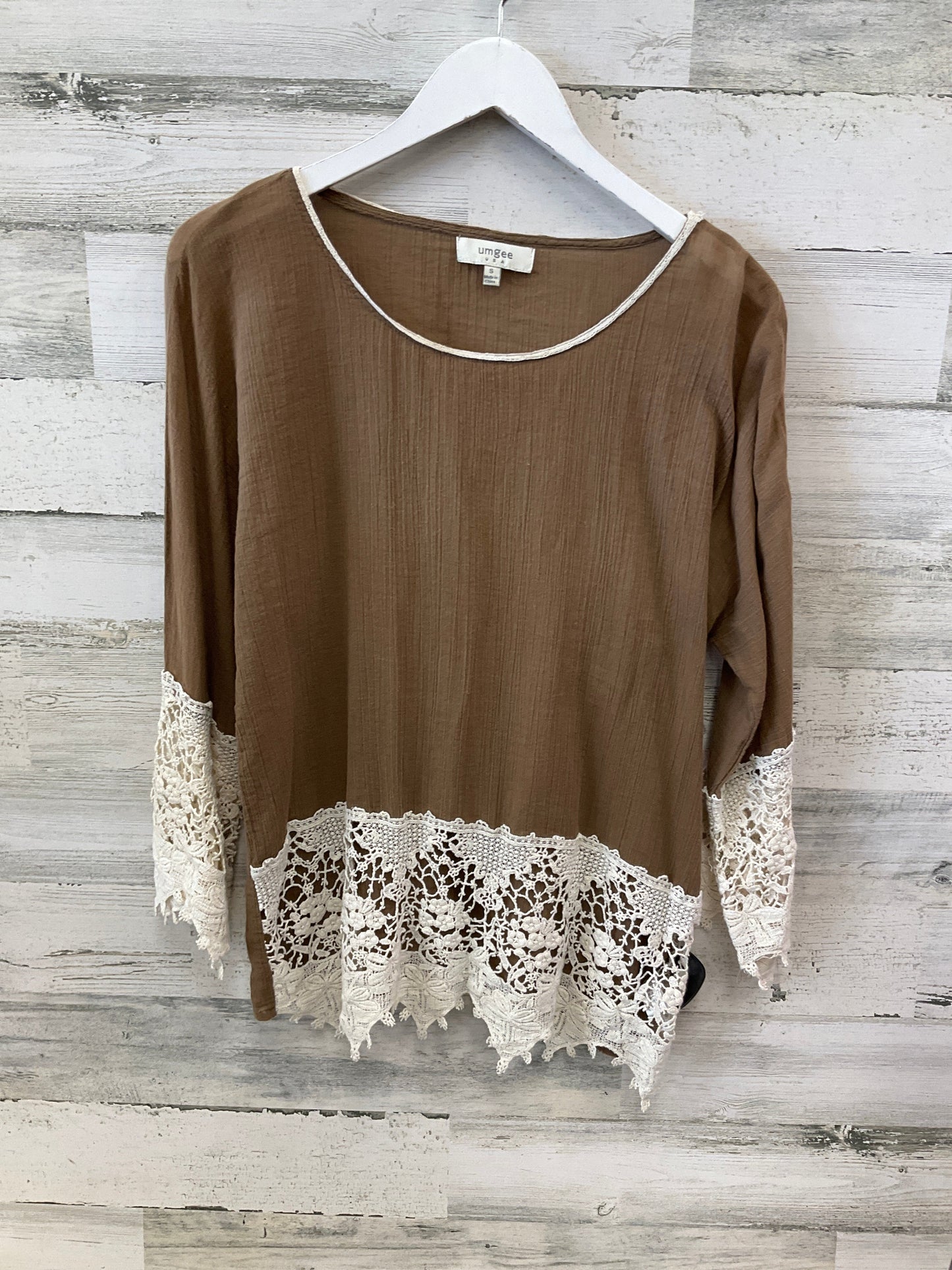 Top 3/4 Sleeve By Umgee In Brown, Size:S