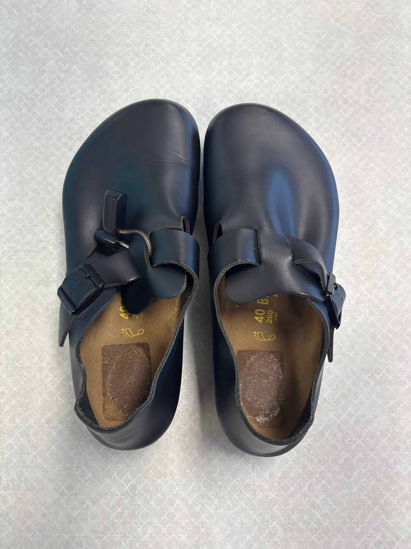 Shoes Flats By Birkenstock In Black, Size:7