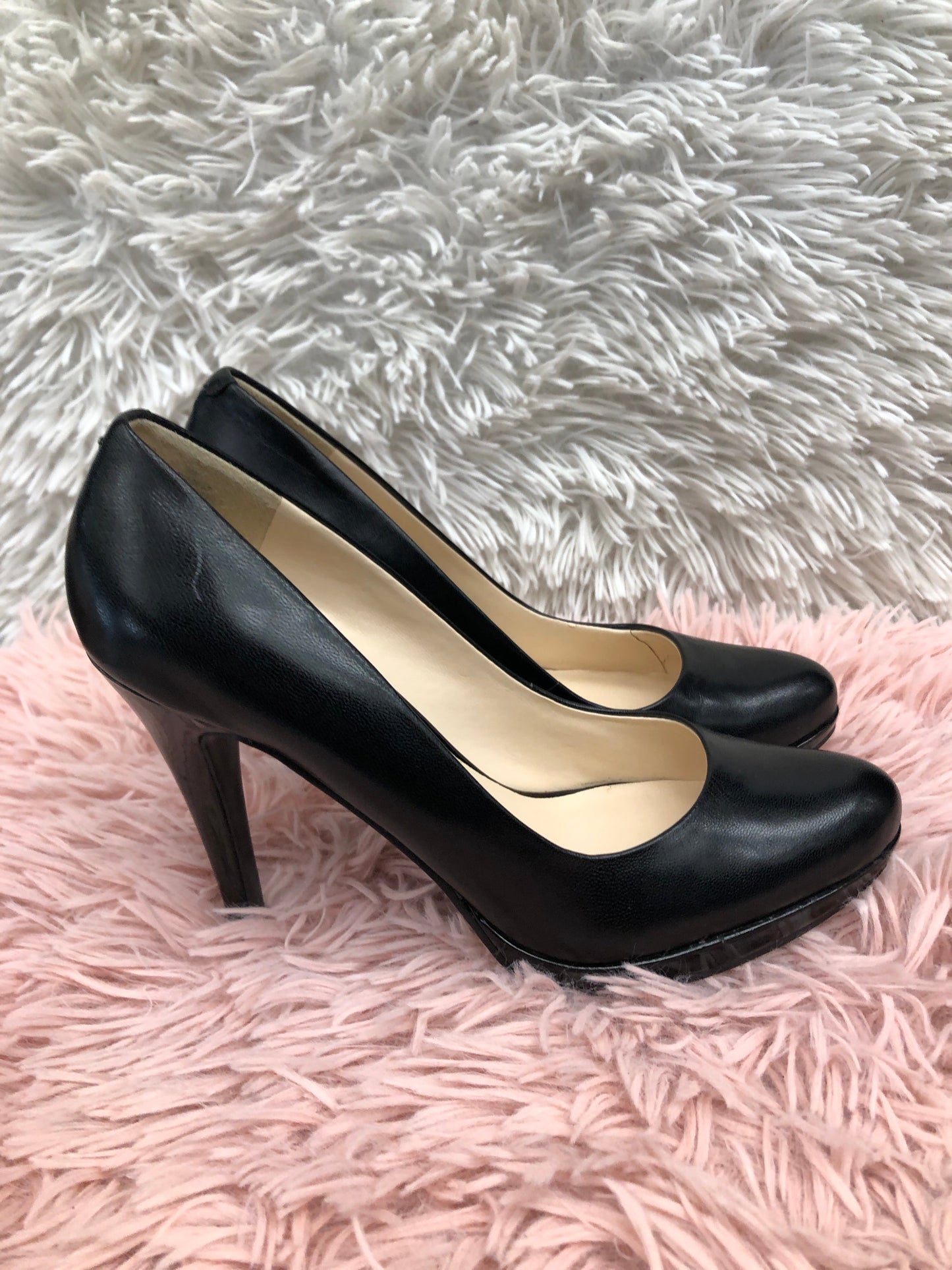 Black Shoes Heels Stiletto Nine West, Size 6