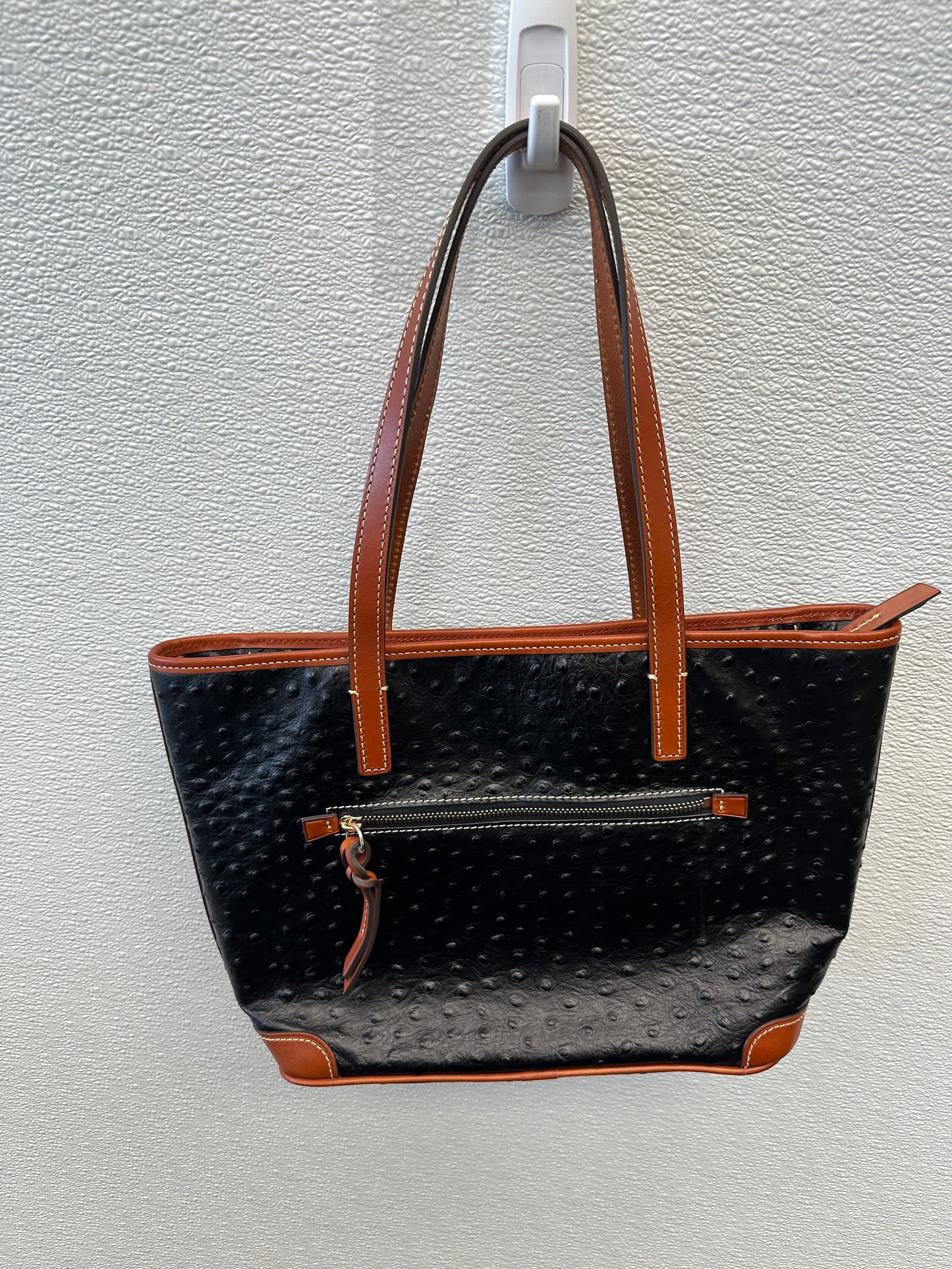 Handbag Designer By Dooney And Bourke  Size: Large