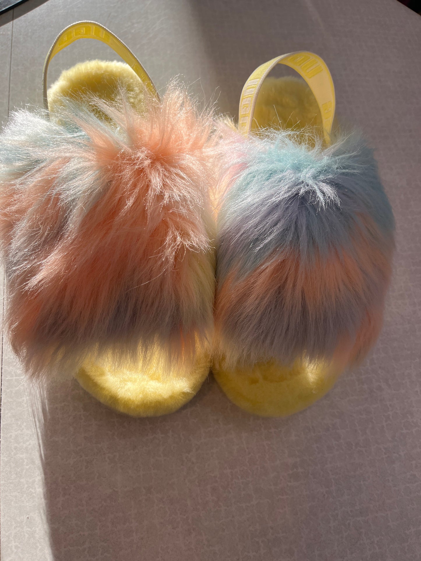 Slippers By Ugg  Size: 7