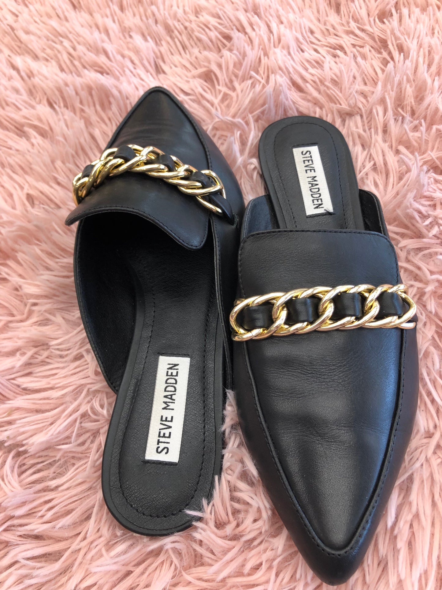 Black Gold Shoes Flats Mule & Slide Steve Madden, Size 8.5