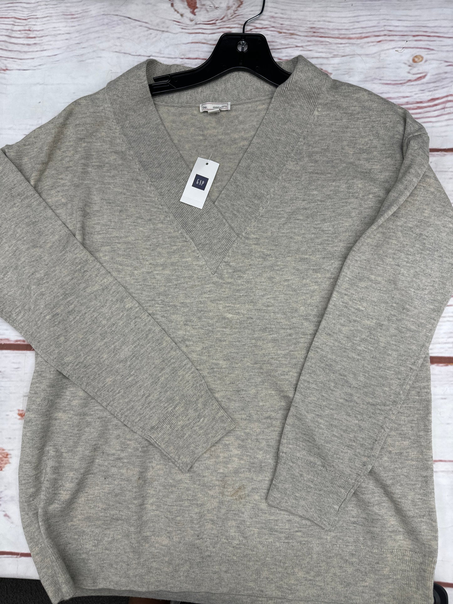 Sweater By Gap In Grey, Size: S