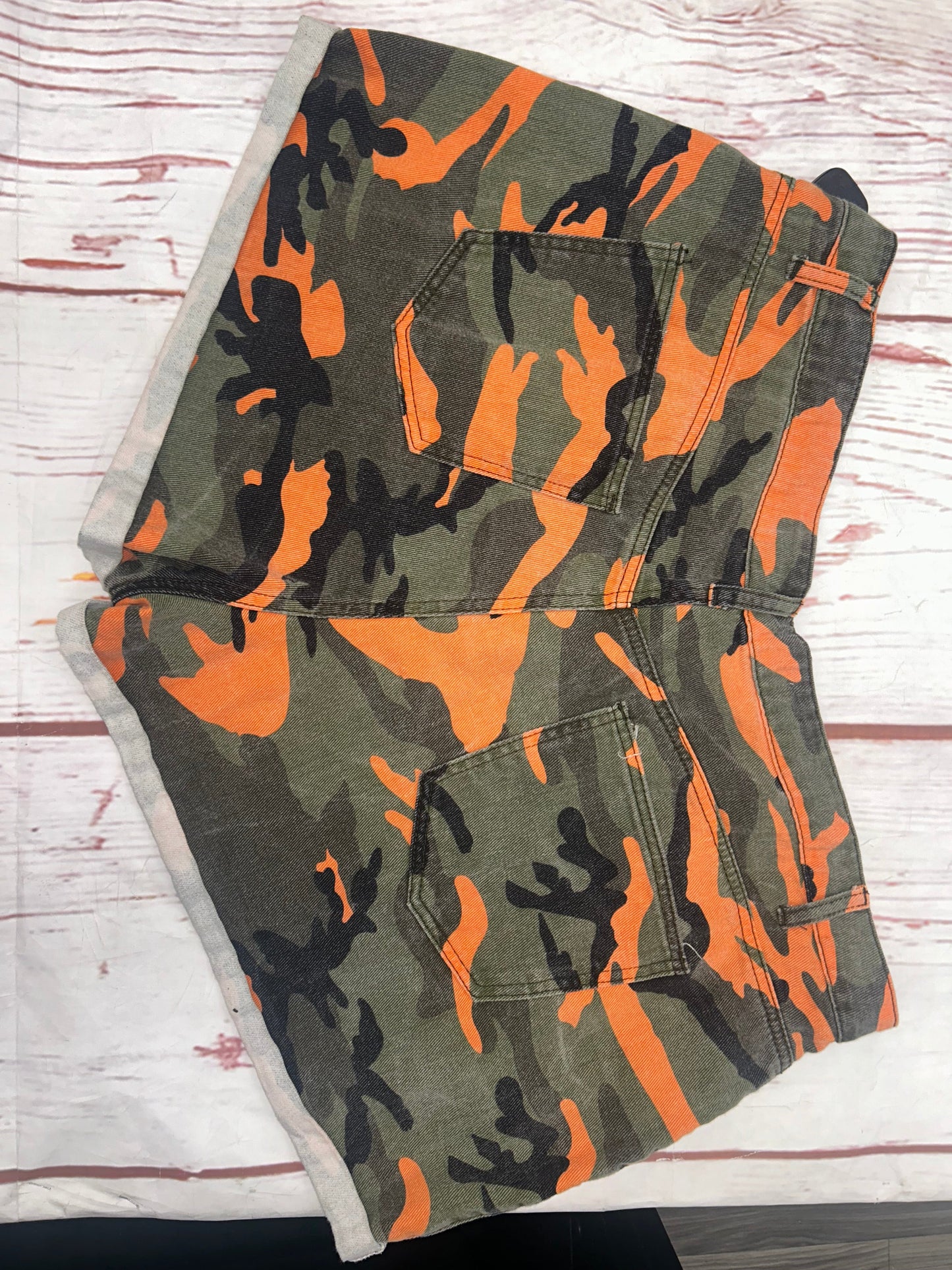 Shorts By Shein In Camoflauge, Size: 3x