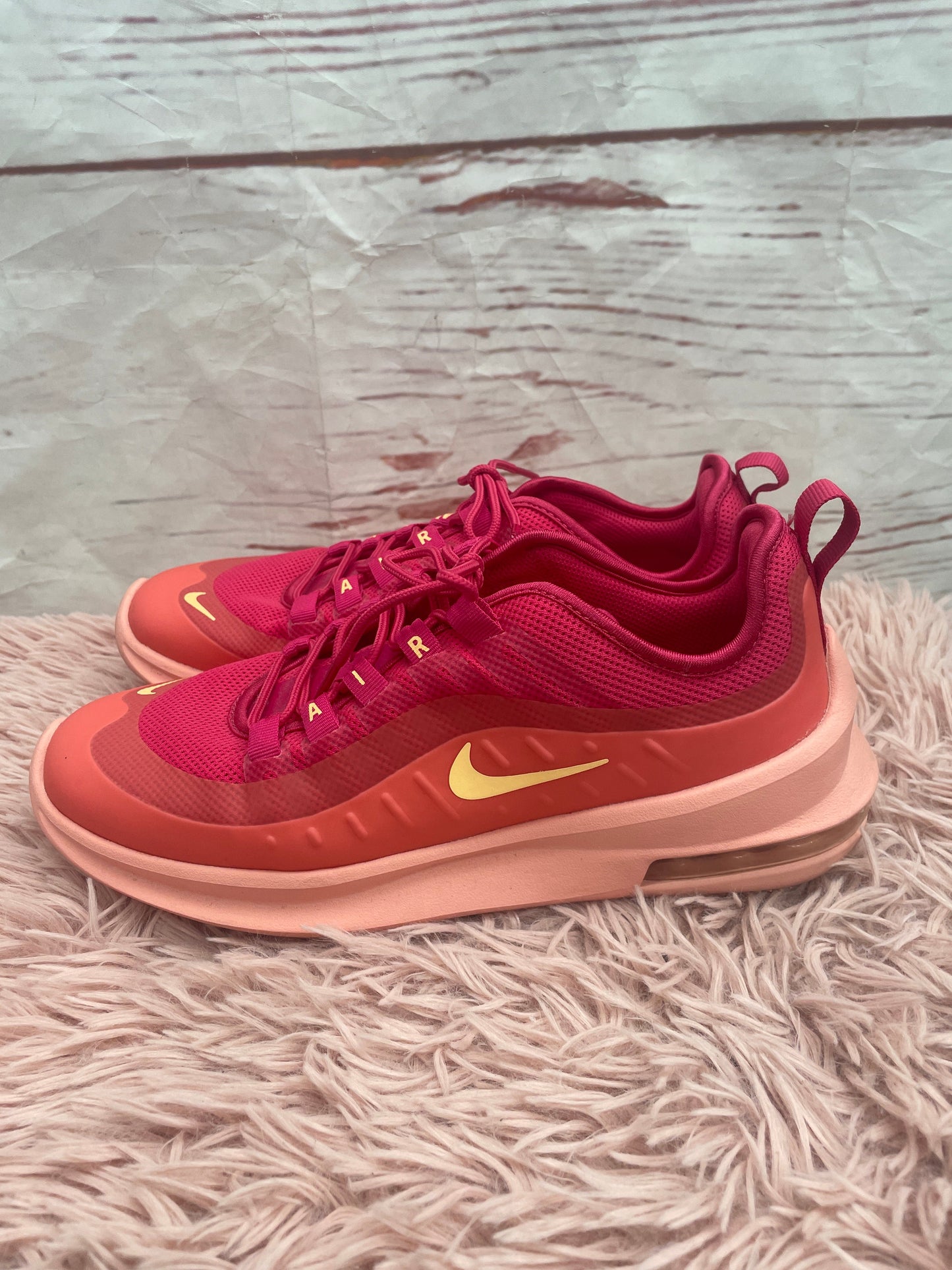 Shoes Athletic By Nike In Pink, Size: 8