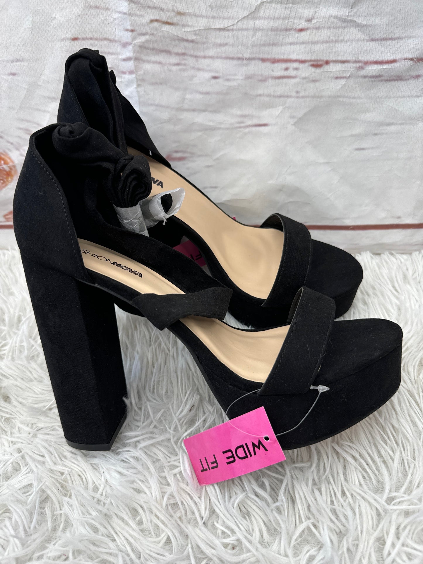 Shoes Heels Block By Fashion Nova In Black, Size: 9