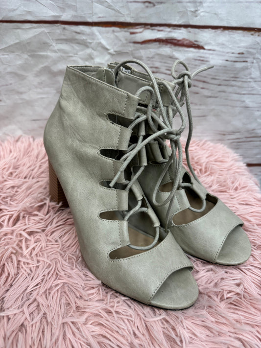 Boots Ankle Heels By Mix And Co  Size: 8.5