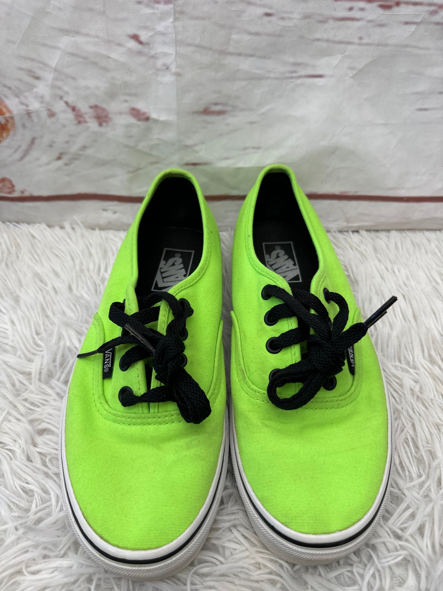 Shoes Sneakers By Vans In Neon, Size: 7.5