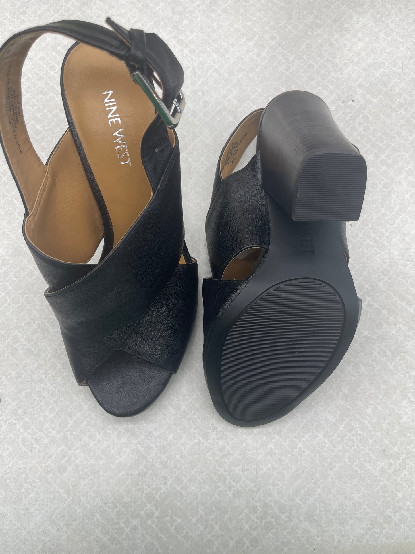 Black Shoes Heels Block Nine West, Size 7.5