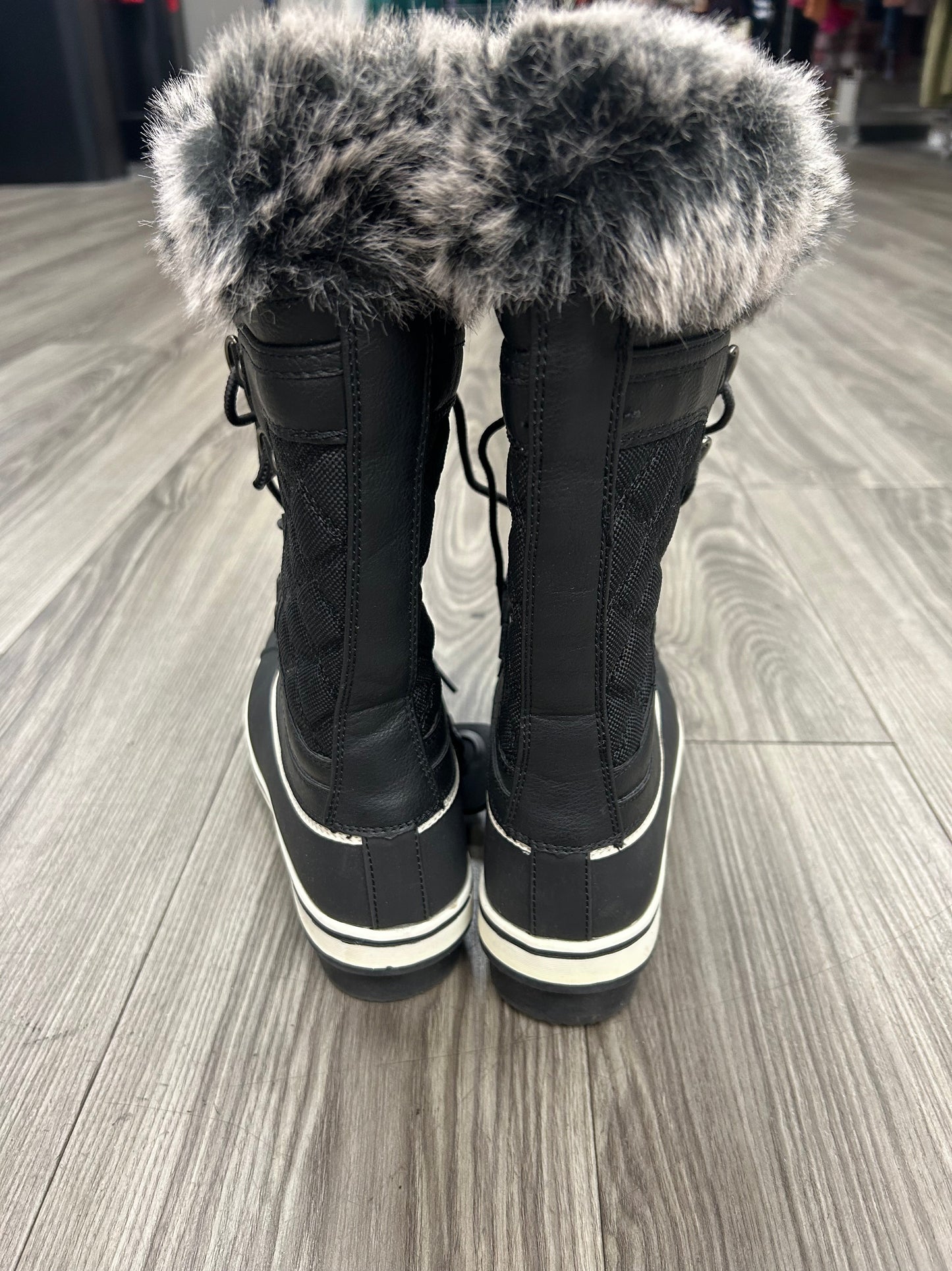 Boots Snow By Clothes Mentor In Black, Size: 8.5