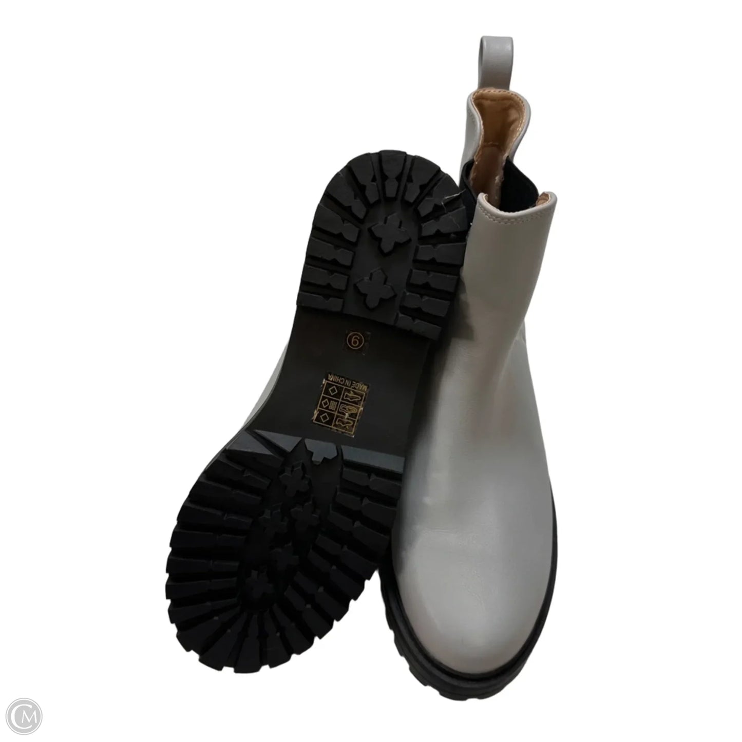 Boots Ankle Flats By Clothes Mentor In Grey, Size: 9