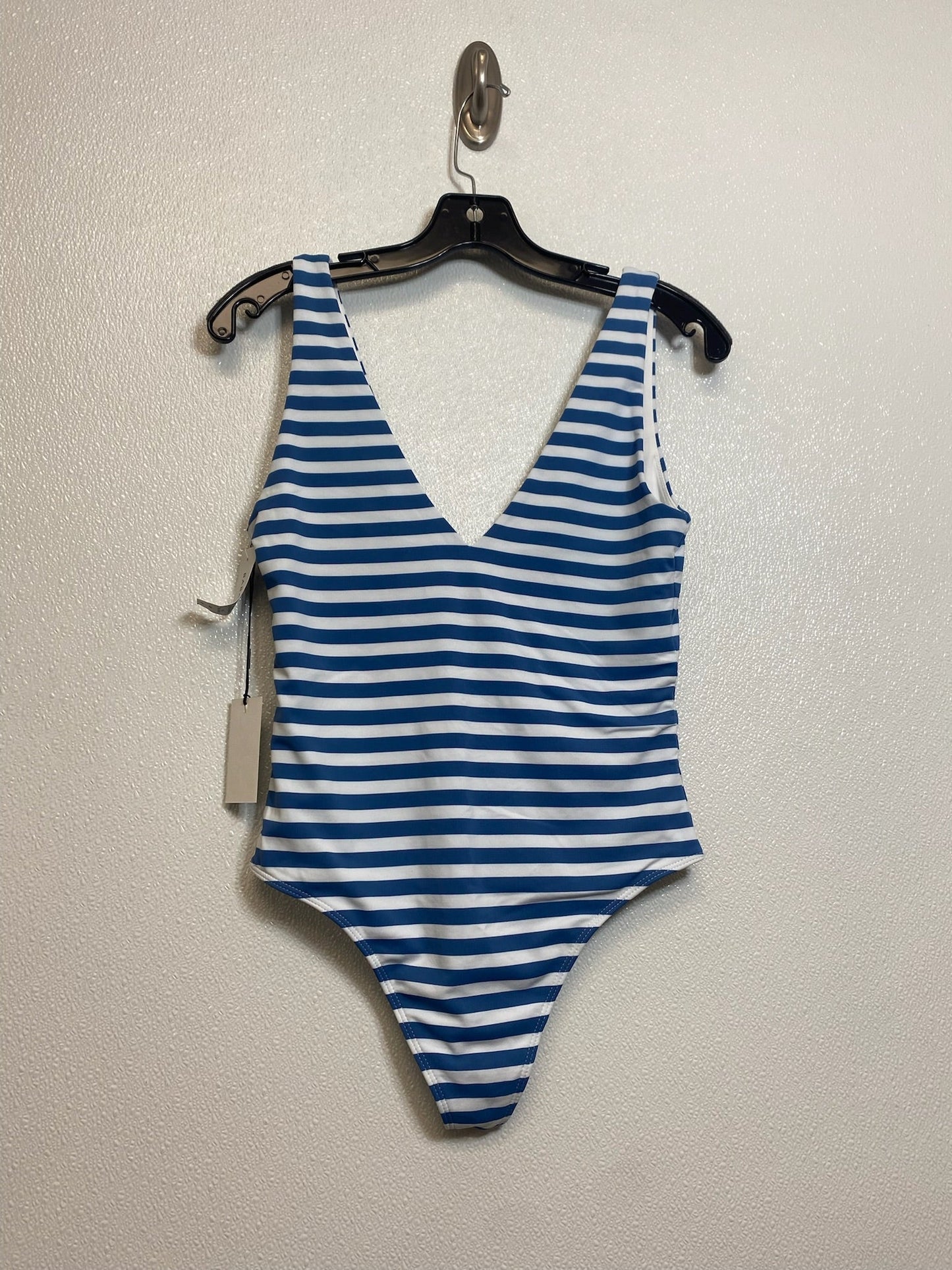 Striped Top Sleeveless Babaton, Size M