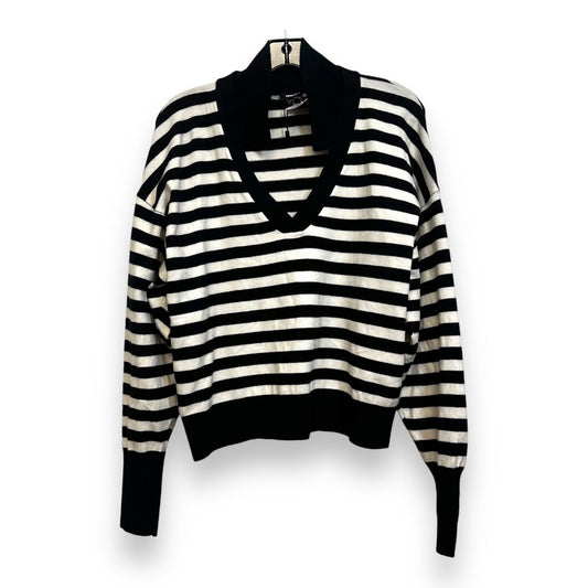 Sweater By Express In Striped Pattern, Size: M