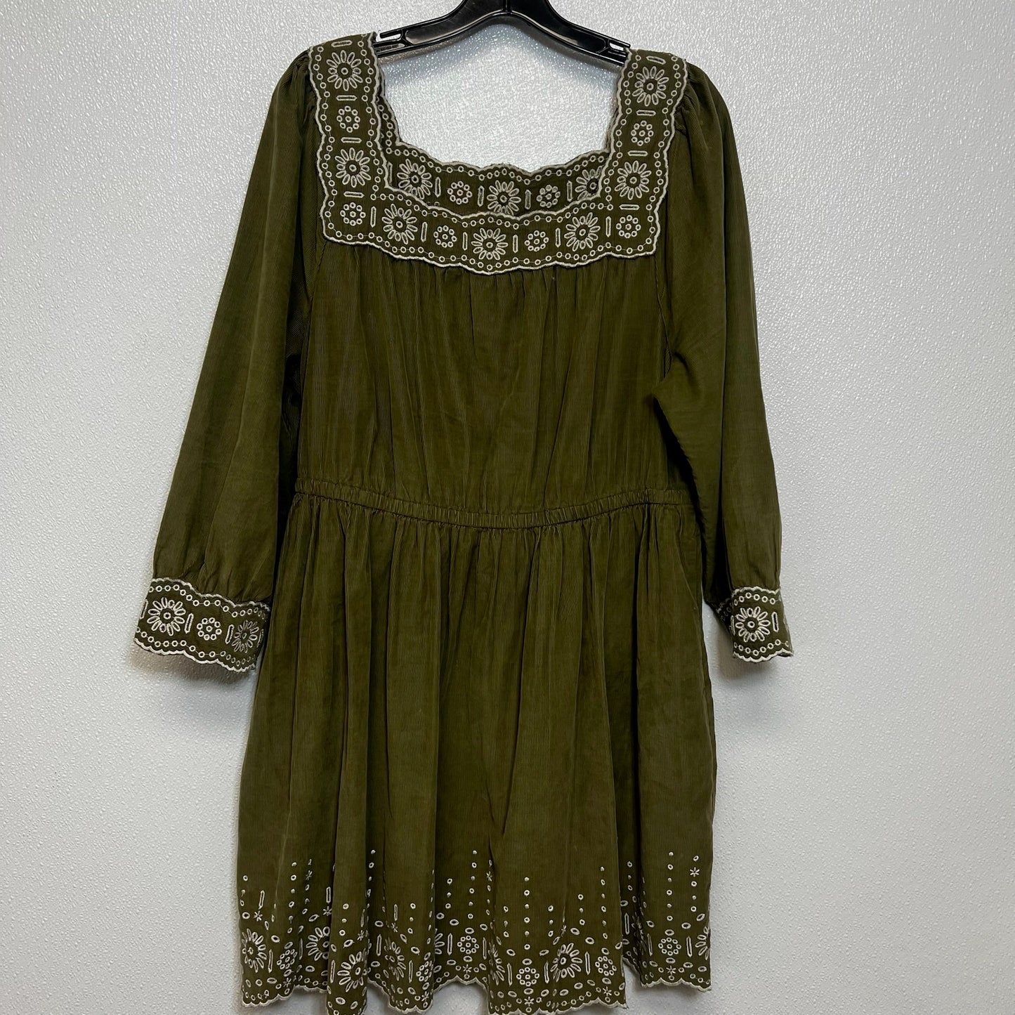 Dress Casual Short By Madewell In Olive, Size: Xl