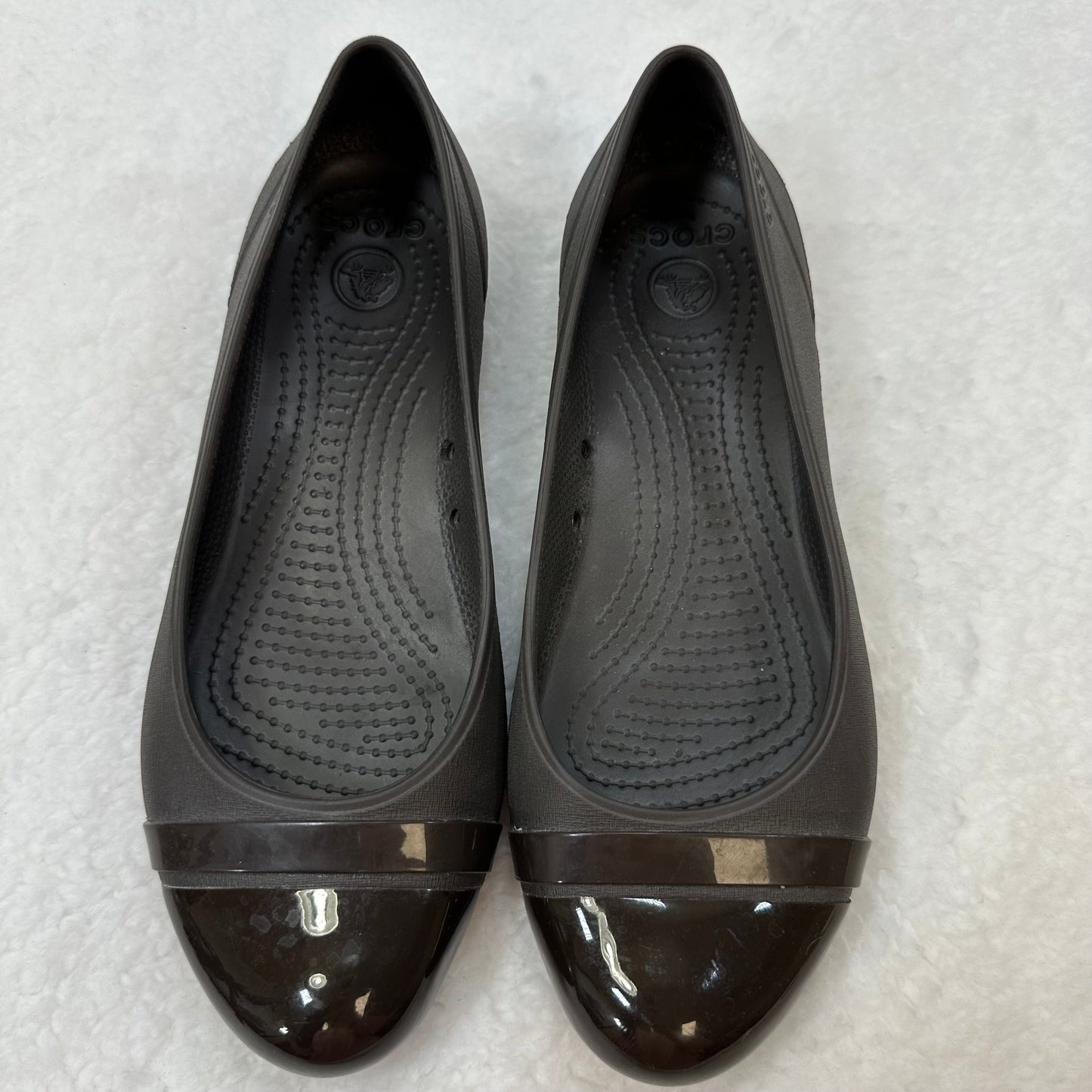 Shoes Flats Other By Crocs  Size: 7