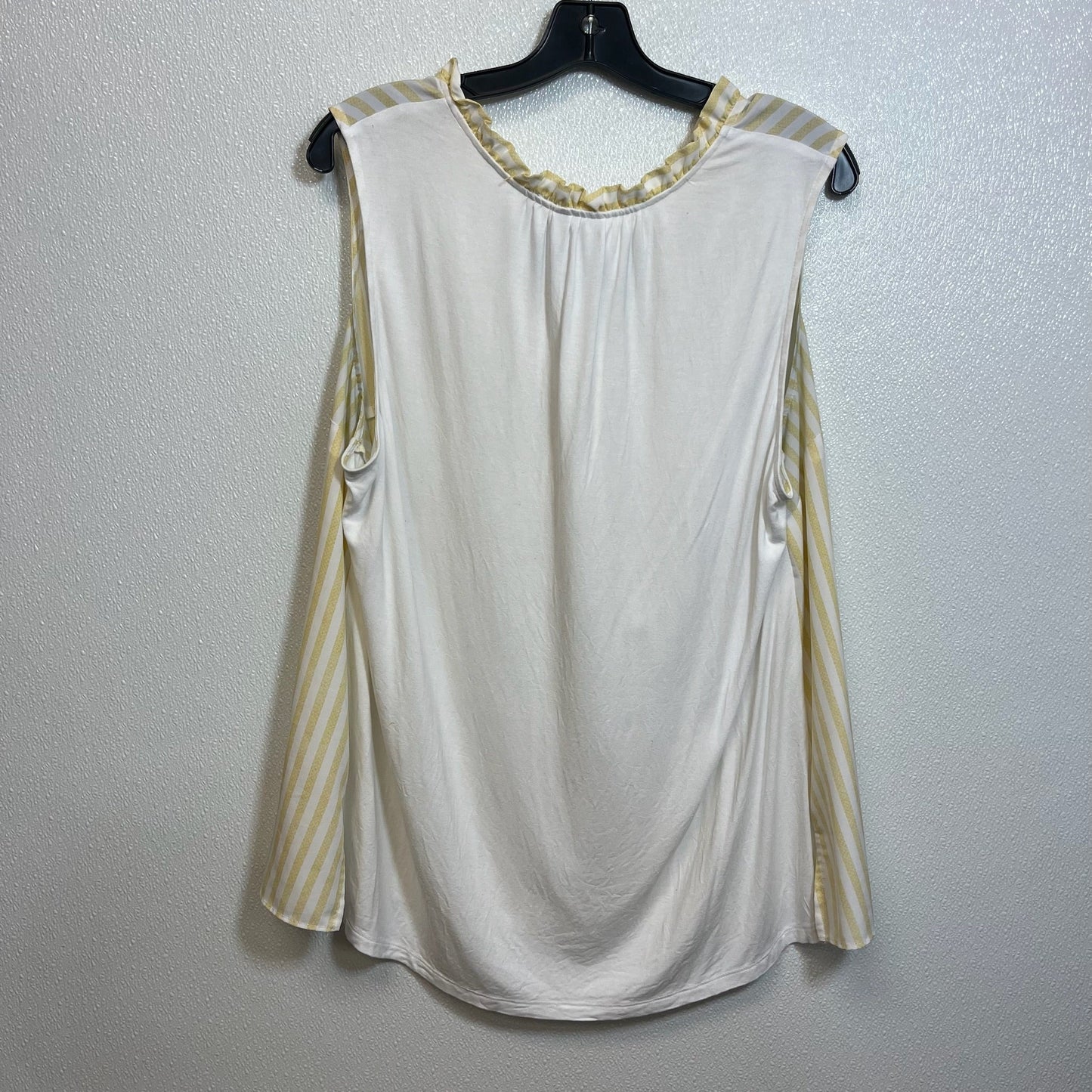 Top Sleeveless By Ava & Viv  Size: 1x