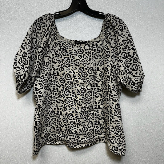 Animal Print Top Short Sleeve Saks Fifth Avenue, Size M