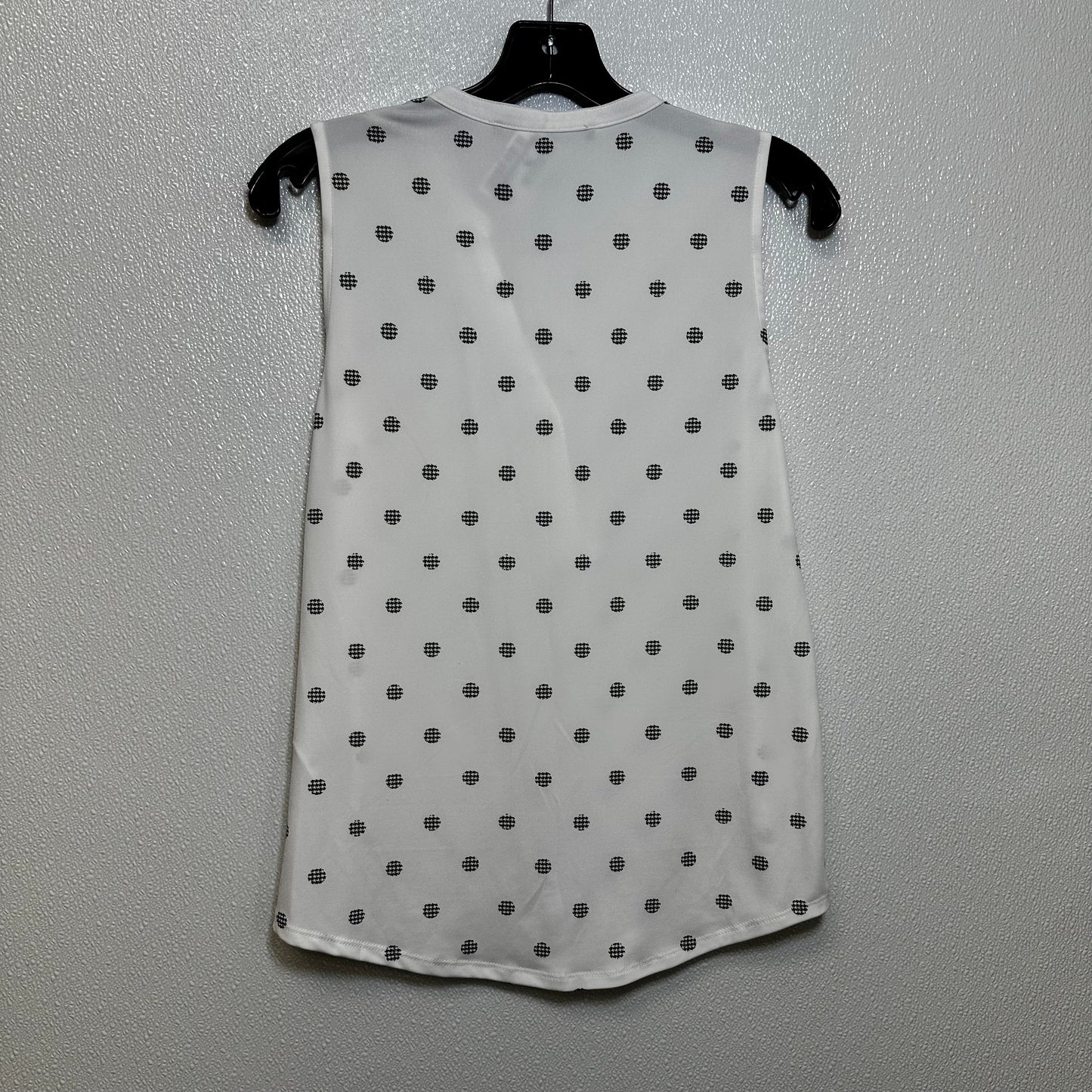 White Top Sleeveless White House Black Market, Size S