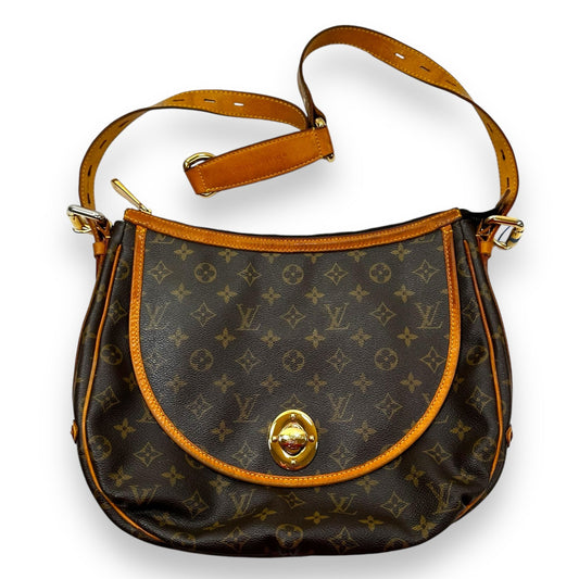 Crossbody Designer By Louis Vuitton, Size: Medium