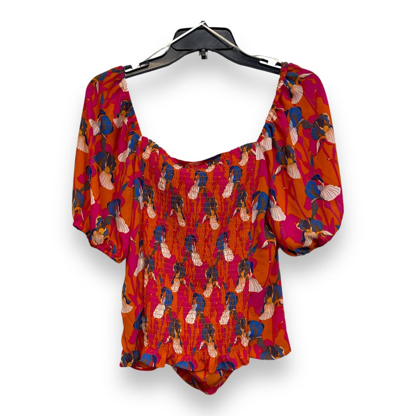 Top Short Sleeve By Rose And Olive In Tropical, Size: L