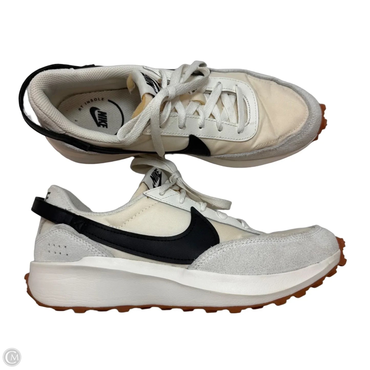 Shoes Sneakers By Nike In Beige, Size: 9