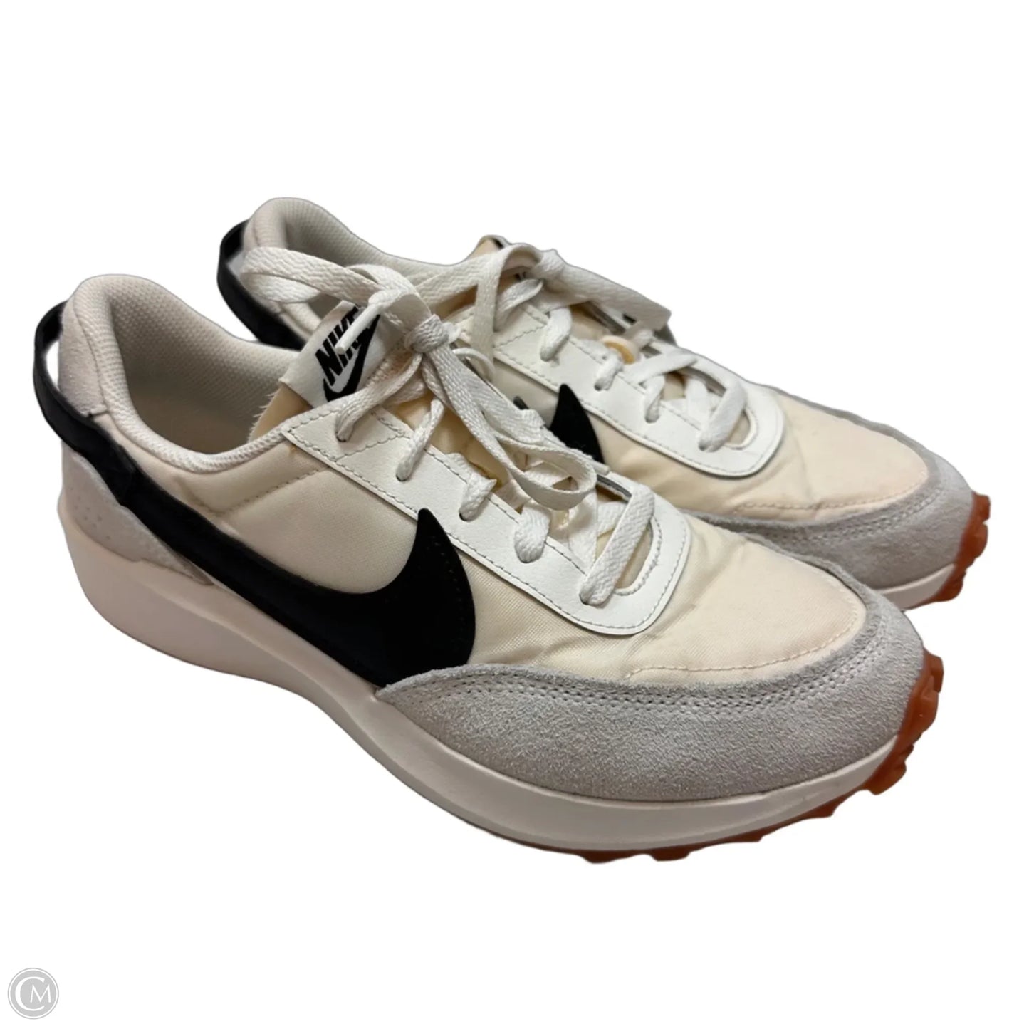 Shoes Sneakers By Nike In Beige, Size: 9