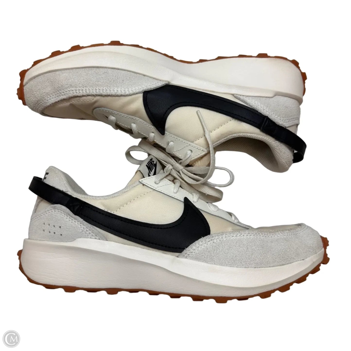 Shoes Sneakers By Nike In Beige, Size: 9