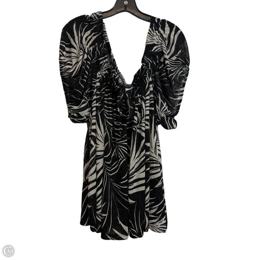 Top Short Sleeve By Torrid In Black & Cream, Size: 3x