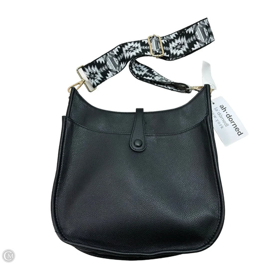 Handbag By Clothes Mentor, Size: Medium