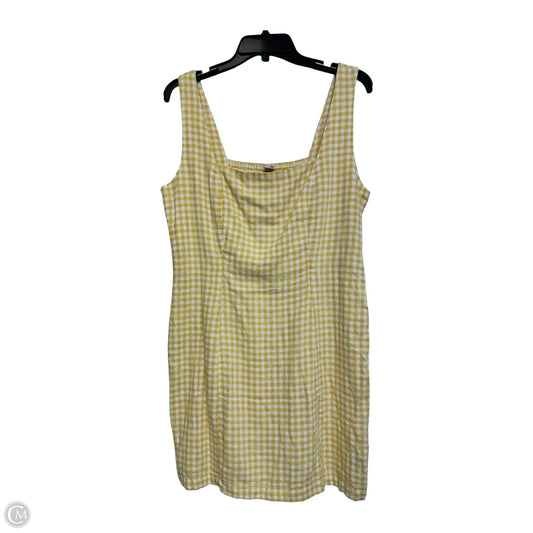Dress Casual Short By Old Navy In Yellow, Size: L