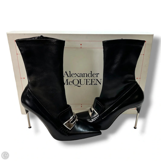 Shoes Luxury Designer By Alexander McQueen In Black, Size: 40/10