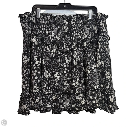 Skirt Mini & Short By Torrid In Black & White, Size: 3x