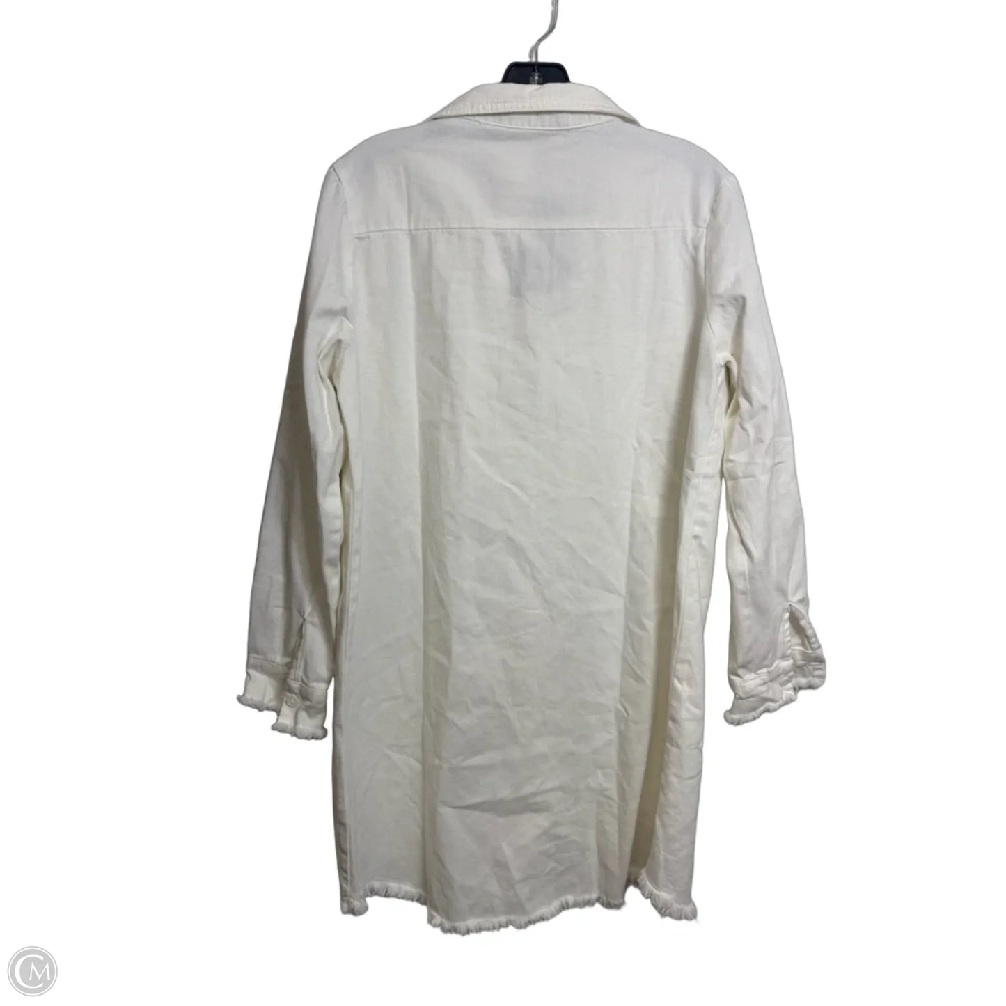 Dress Casual Short By Clothes Mentor In White, Size: M