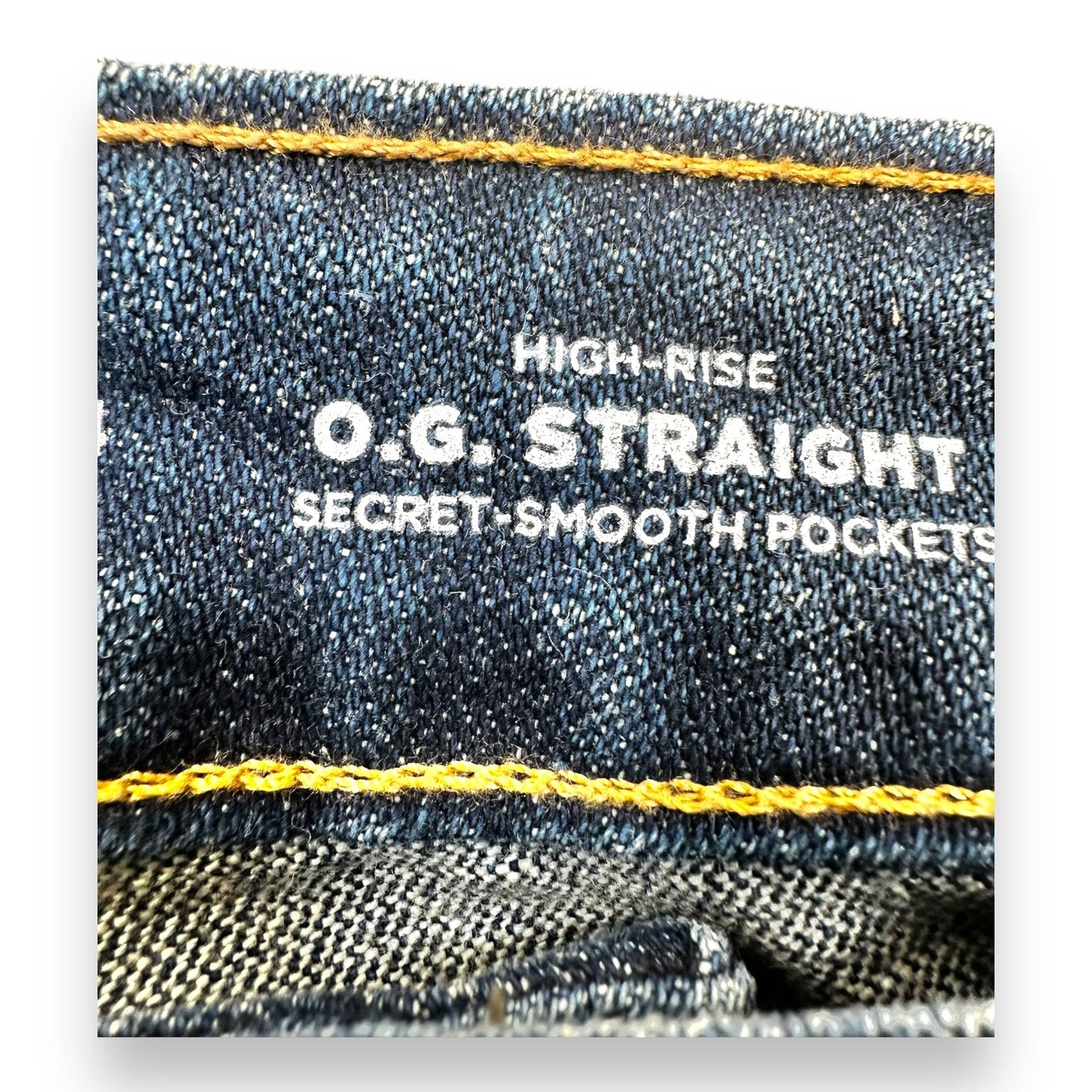 HIGH-RISE O.G: STRAIGHT SECRET SMOOTH POCKETS Jeans Straight By Old Navy O In Denim, Size: 4