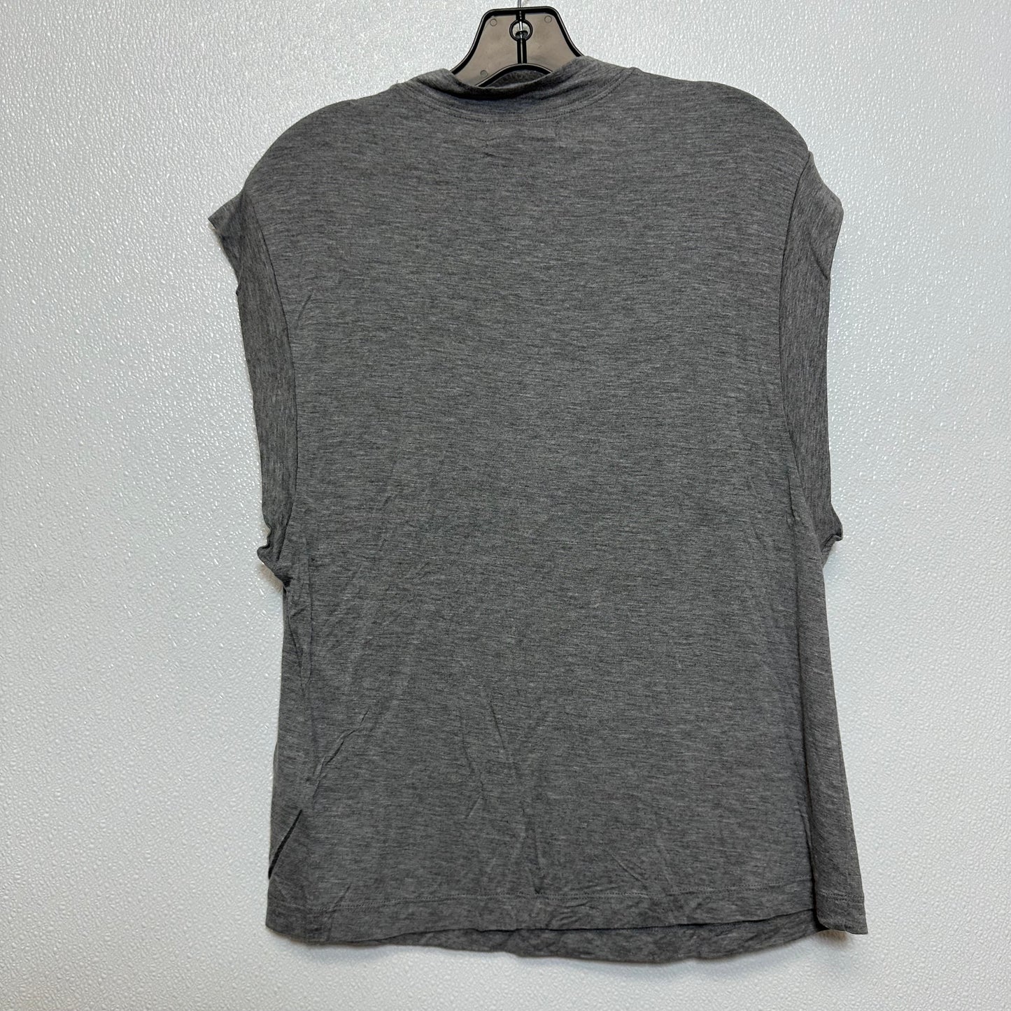 Top Sleeveless Basic By Urban Outfitters  Size: S