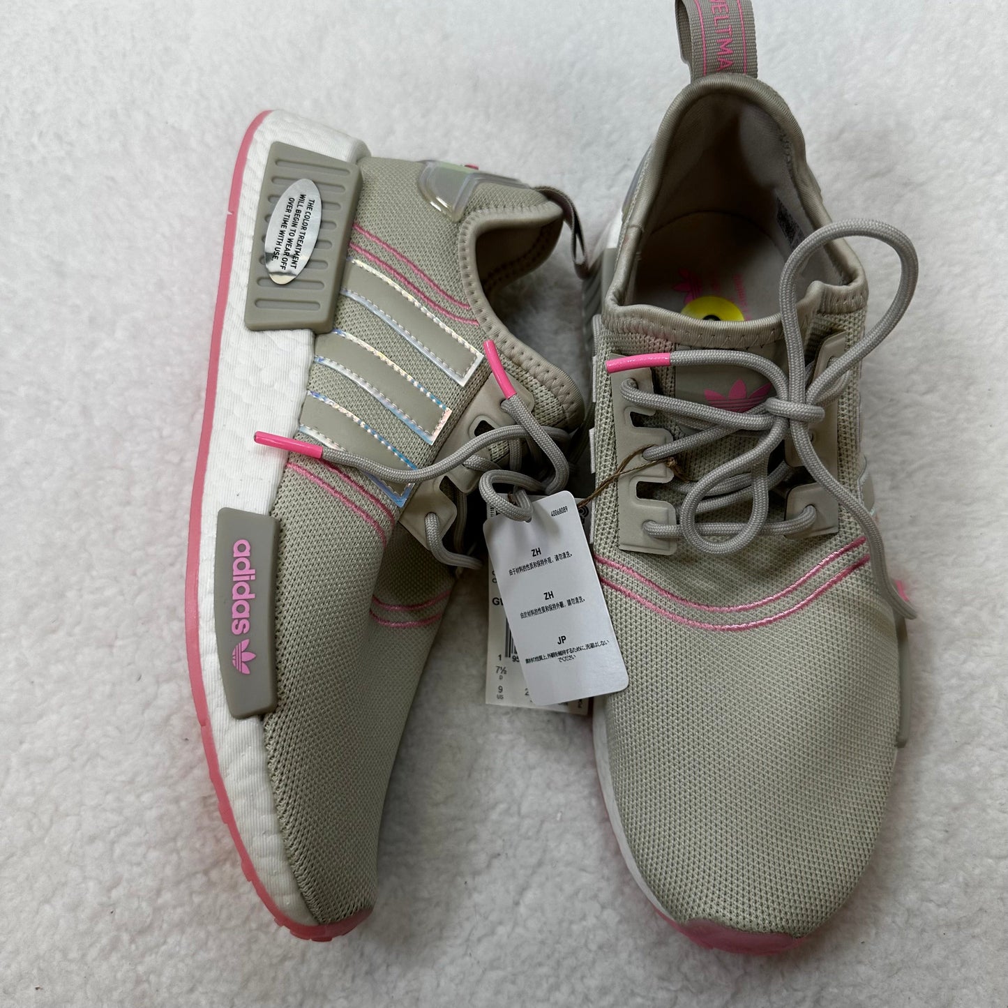 Beige Shoes Sneakers Adidas, Size 9