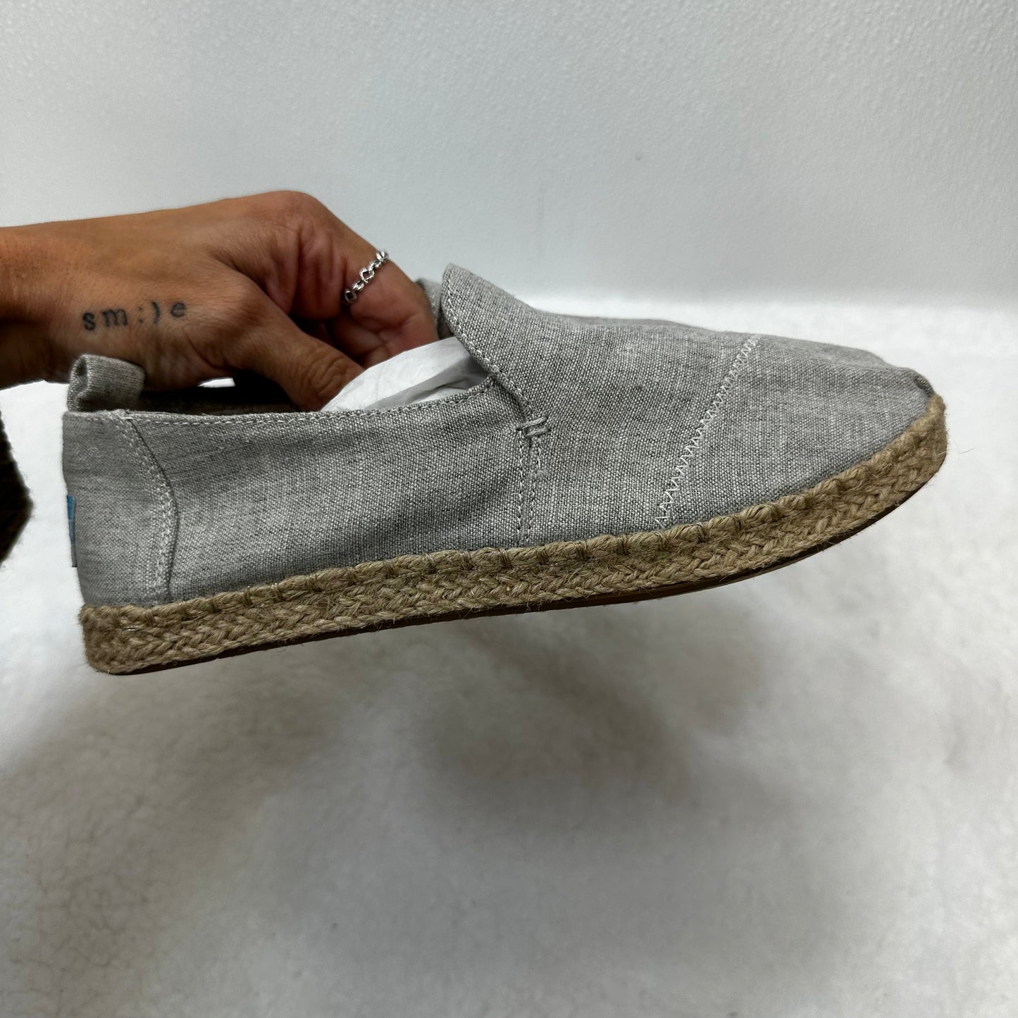 Grey Shoes Flats Loafer Oxford Toms, Size 7