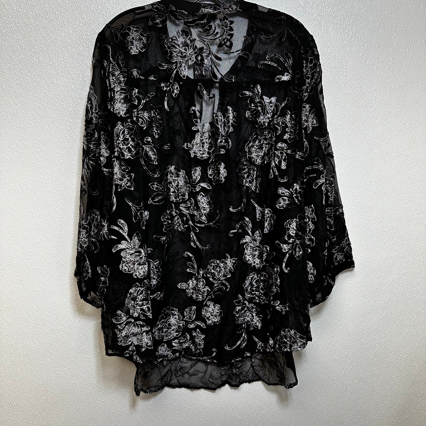 Black Top 3/4 Sleeve Torrid, Size 3x