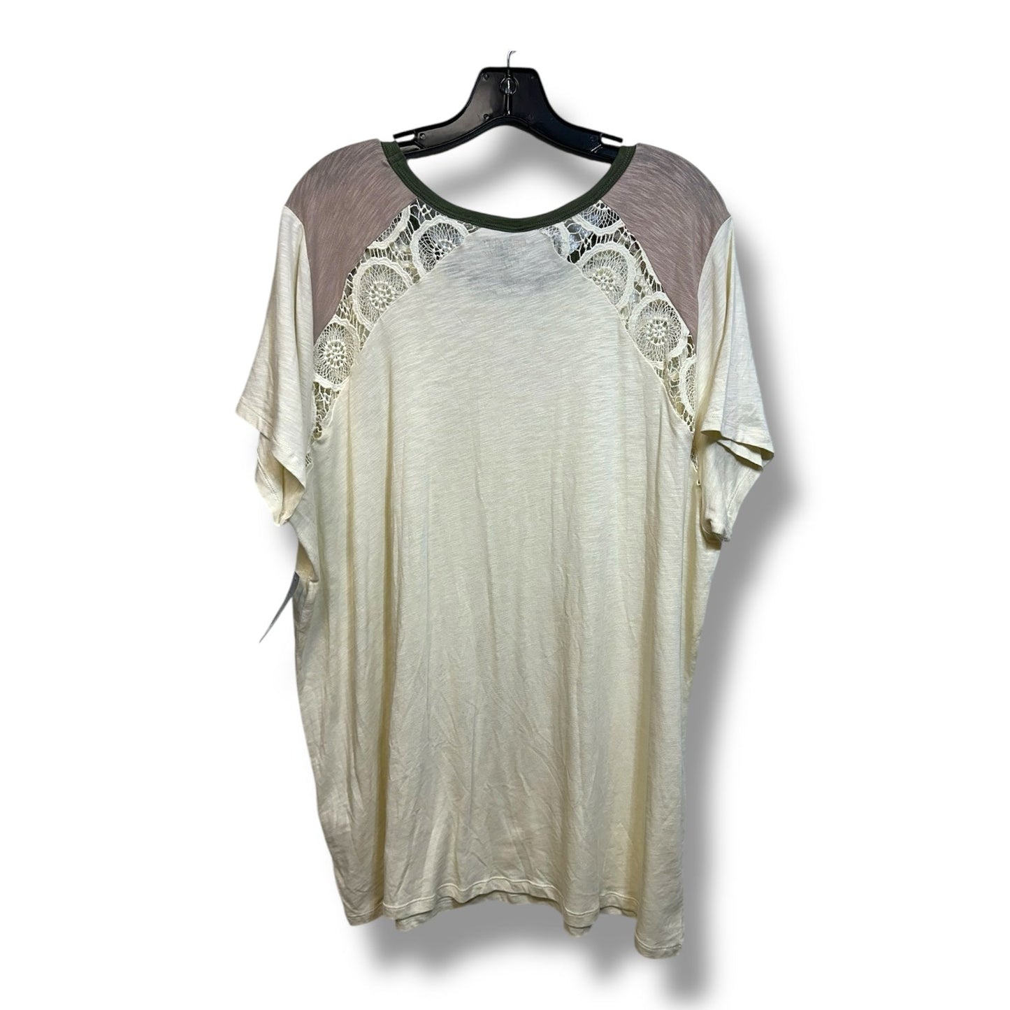 Top Short Sleeve By Torrid In Ivory, Size: 3x