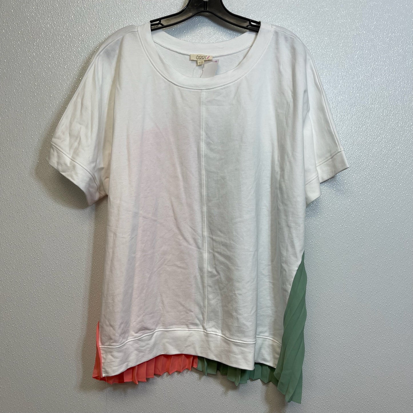 White Top Short Sleeve Oddi, Size 1x