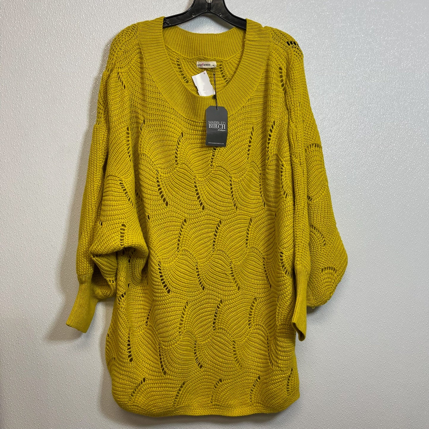 Mustard Sweater Clothes Mentor, Size S/M