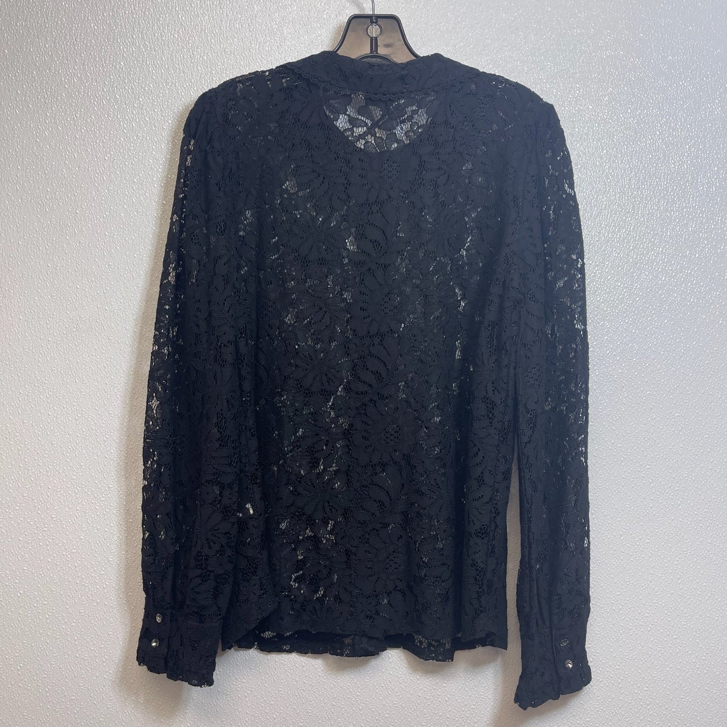 Blouse Long Sleeve By Cable And Gauge In Black, Size: L