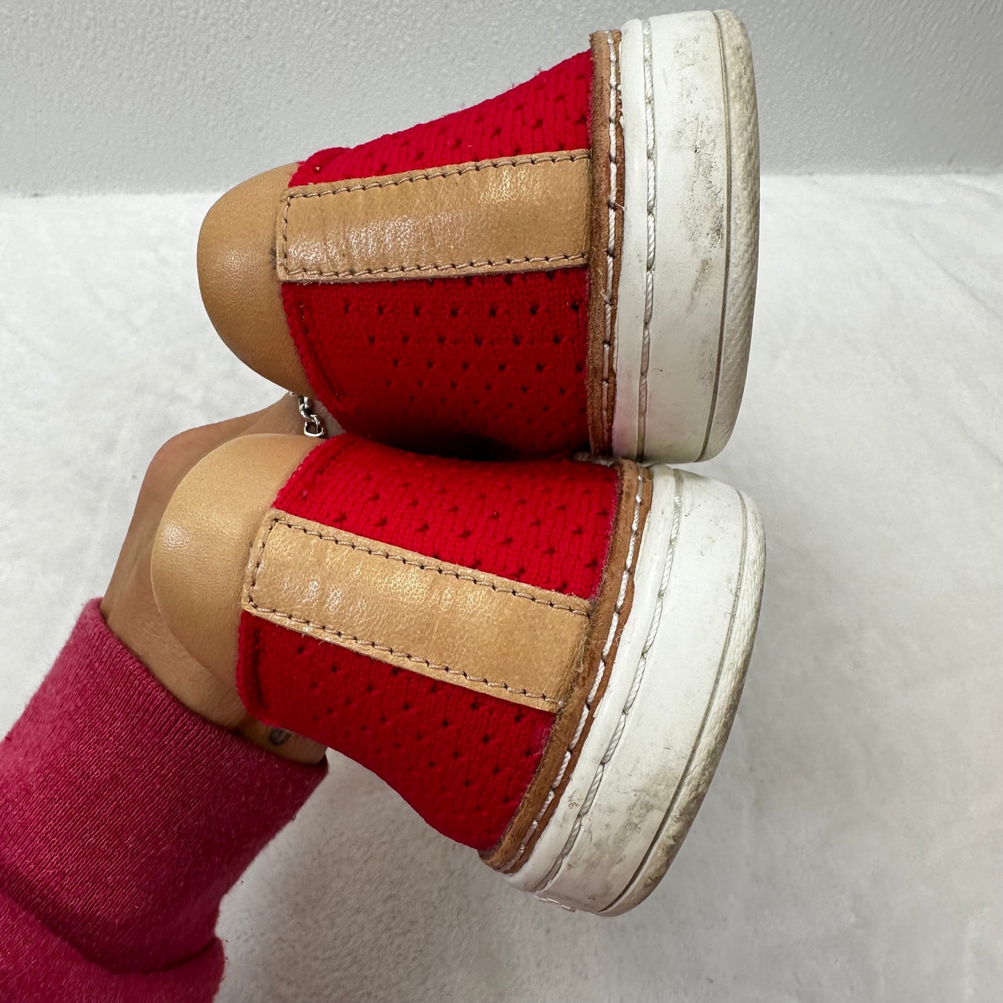 Shoes Designer By Ugg In Red, Size: 8