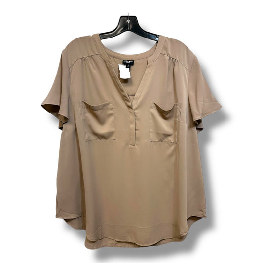 Top Short Sleeve By Torrid In Tan, Size: 2x