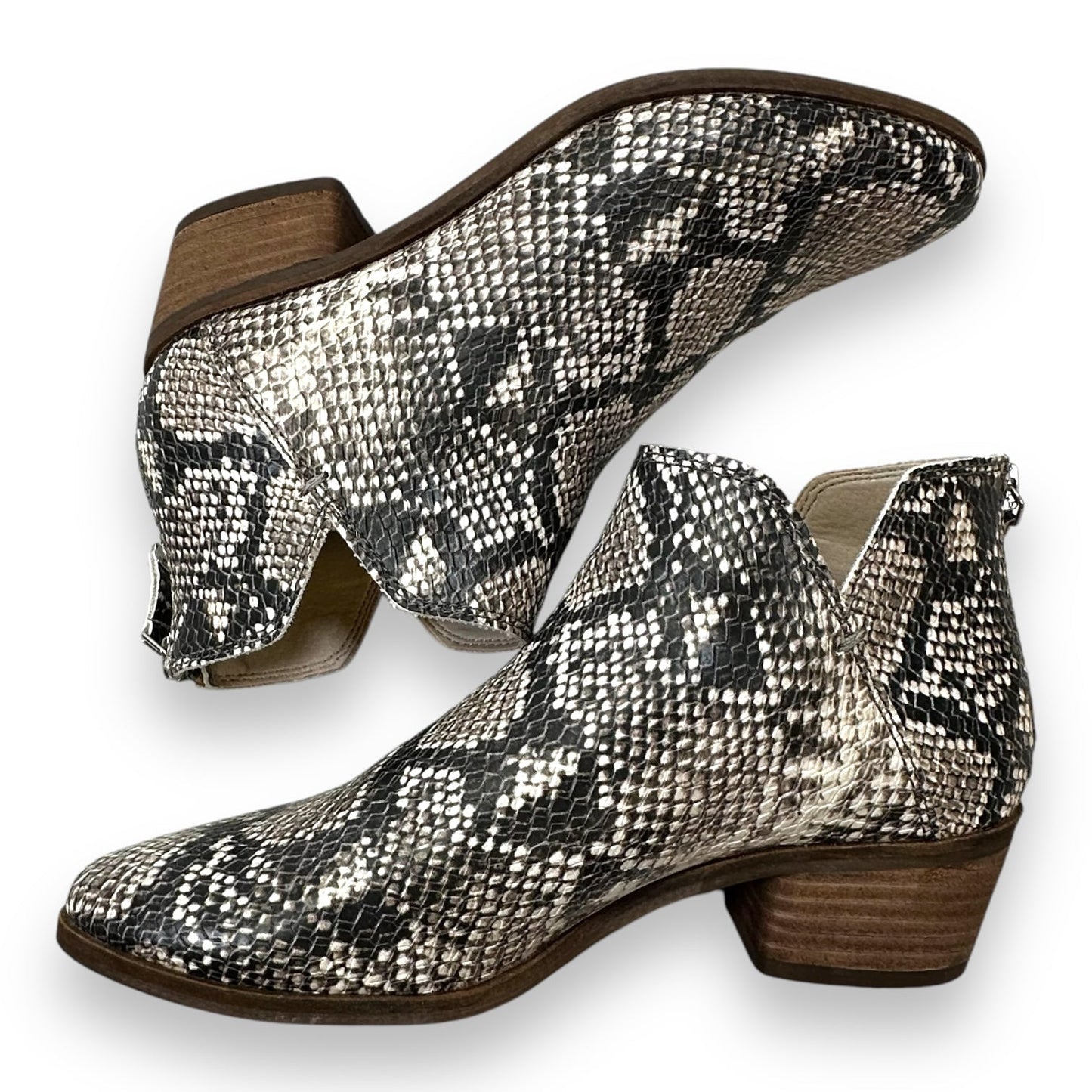 Boots Ankle Flats By Dolce Vita In Snakeskin Print, Size: 6.5